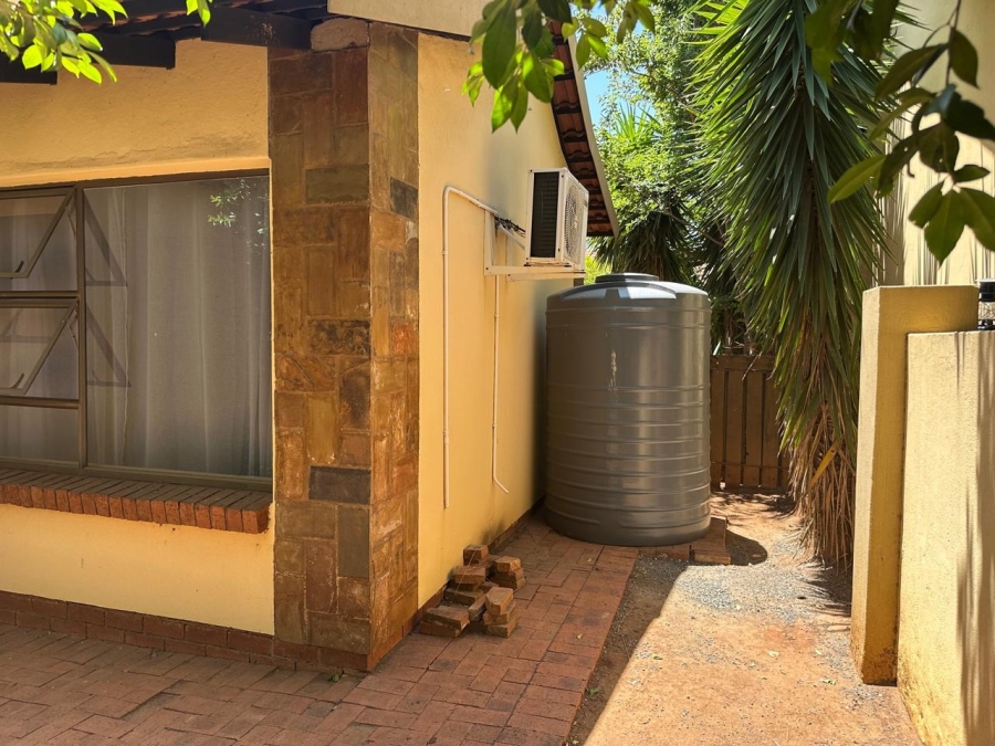 2 Bedroom Property for Sale in Waterval East North West